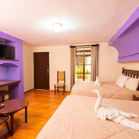 Hotel D'Monica San Cristóbal de Las Casas المظهر الخارجي الصورة