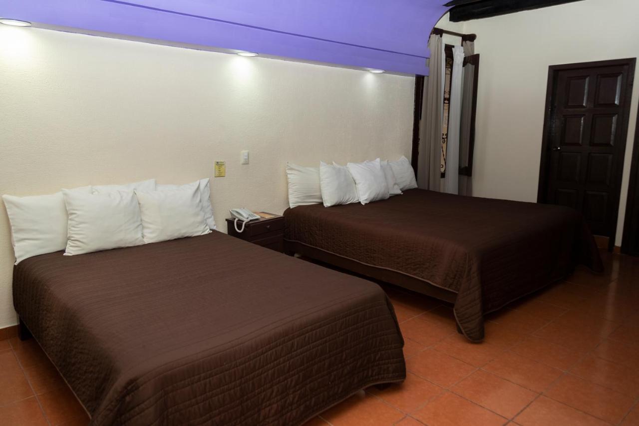 Hotel D'Monica San Cristóbal de Las Casas المظهر الخارجي الصورة