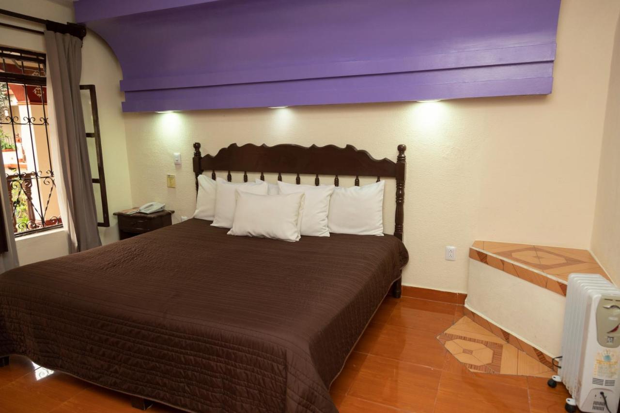 Hotel D'Monica San Cristóbal de Las Casas المظهر الخارجي الصورة