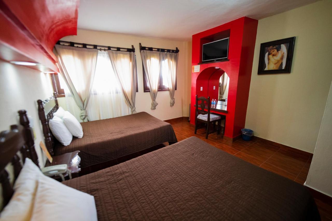 Hotel D'Monica San Cristóbal de Las Casas المظهر الخارجي الصورة