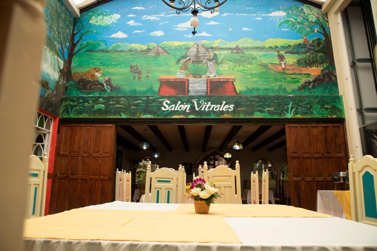 Hotel D'Monica San Cristóbal de Las Casas المظهر الخارجي الصورة