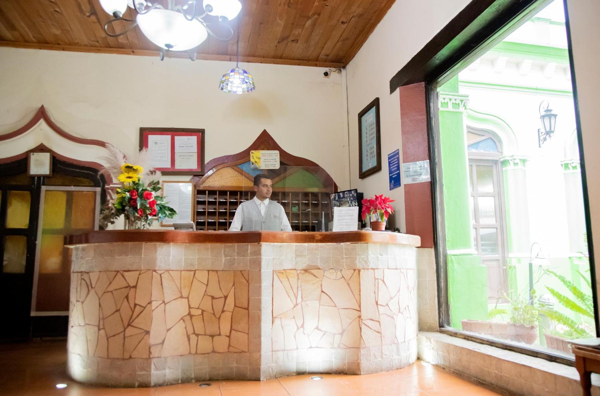 Hotel D'Monica San Cristóbal de Las Casas المظهر الخارجي الصورة
