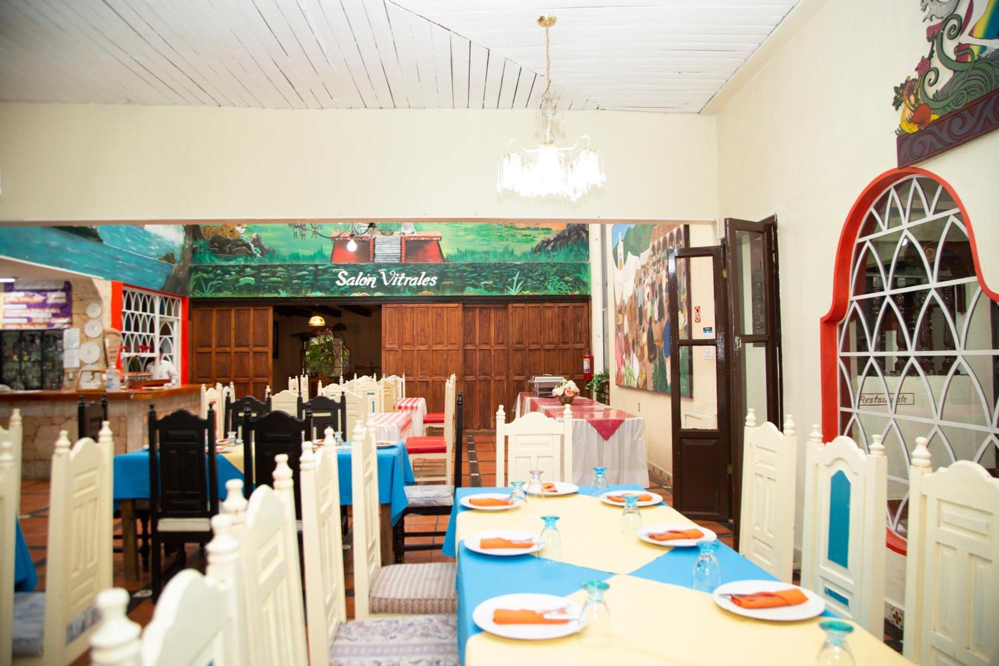 Hotel D'Monica San Cristóbal de Las Casas المظهر الخارجي الصورة