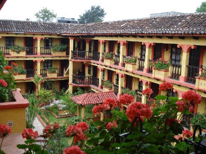 Hotel D'Monica San Cristóbal de Las Casas المظهر الخارجي الصورة