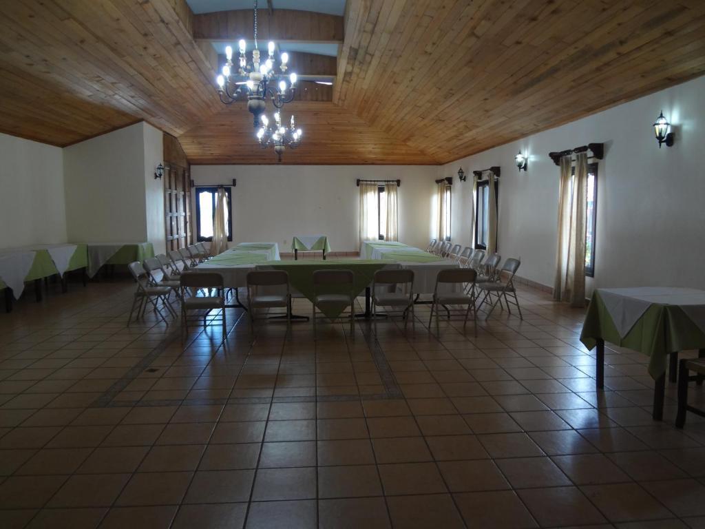 Hotel D'Monica San Cristóbal de Las Casas المظهر الخارجي الصورة