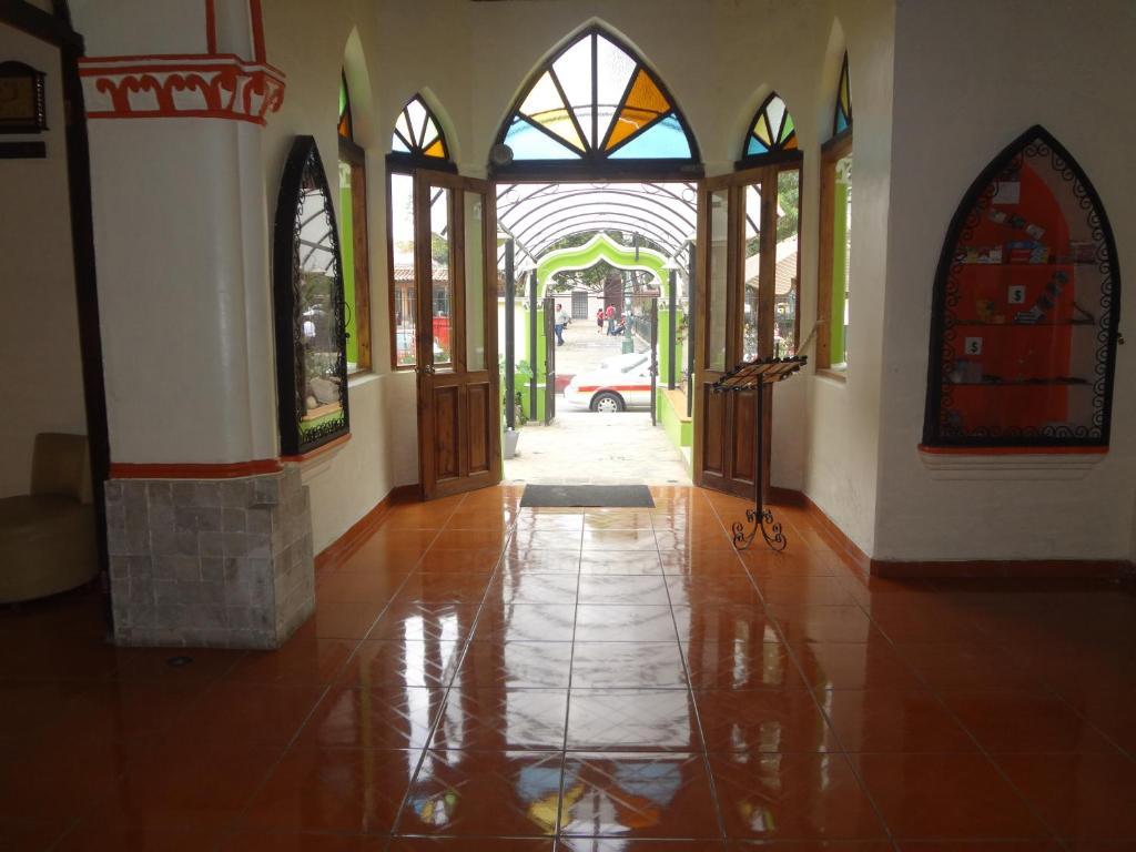 Hotel D'Monica San Cristóbal de Las Casas المظهر الخارجي الصورة