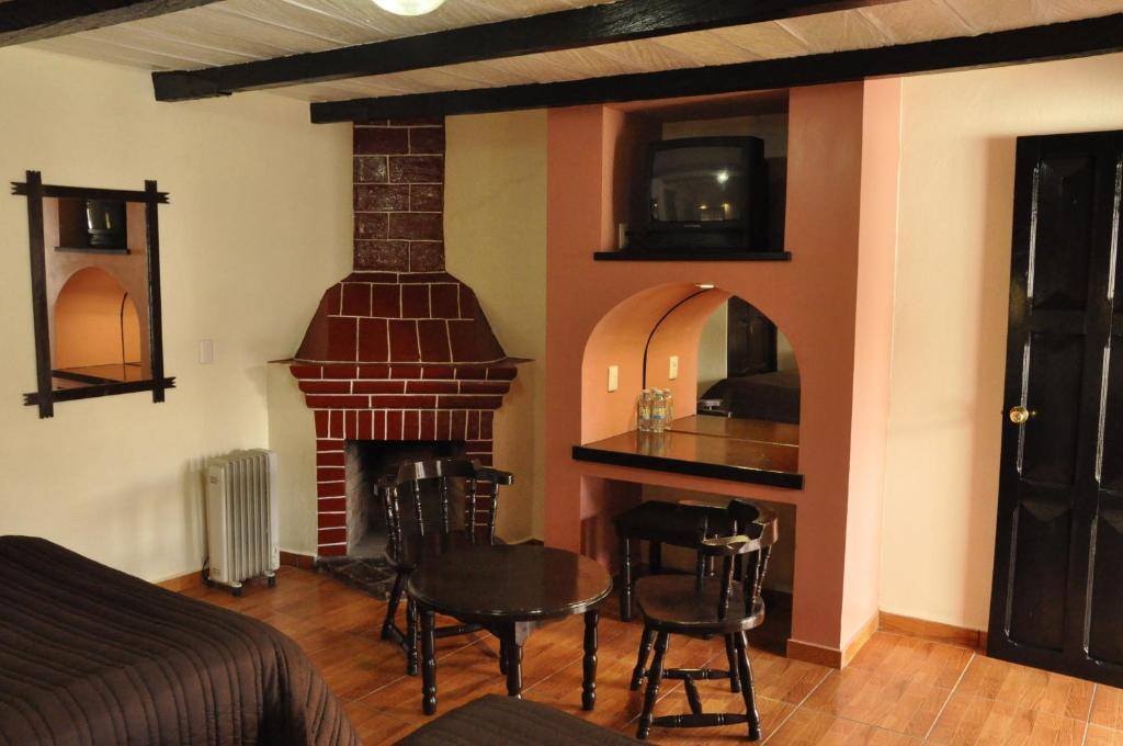Hotel D'Monica San Cristóbal de Las Casas المظهر الخارجي الصورة